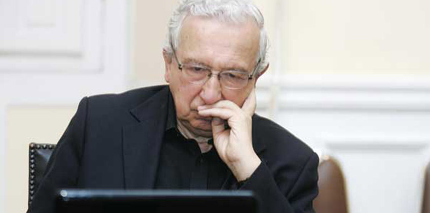 Rector Montes por gratuidad en 2016